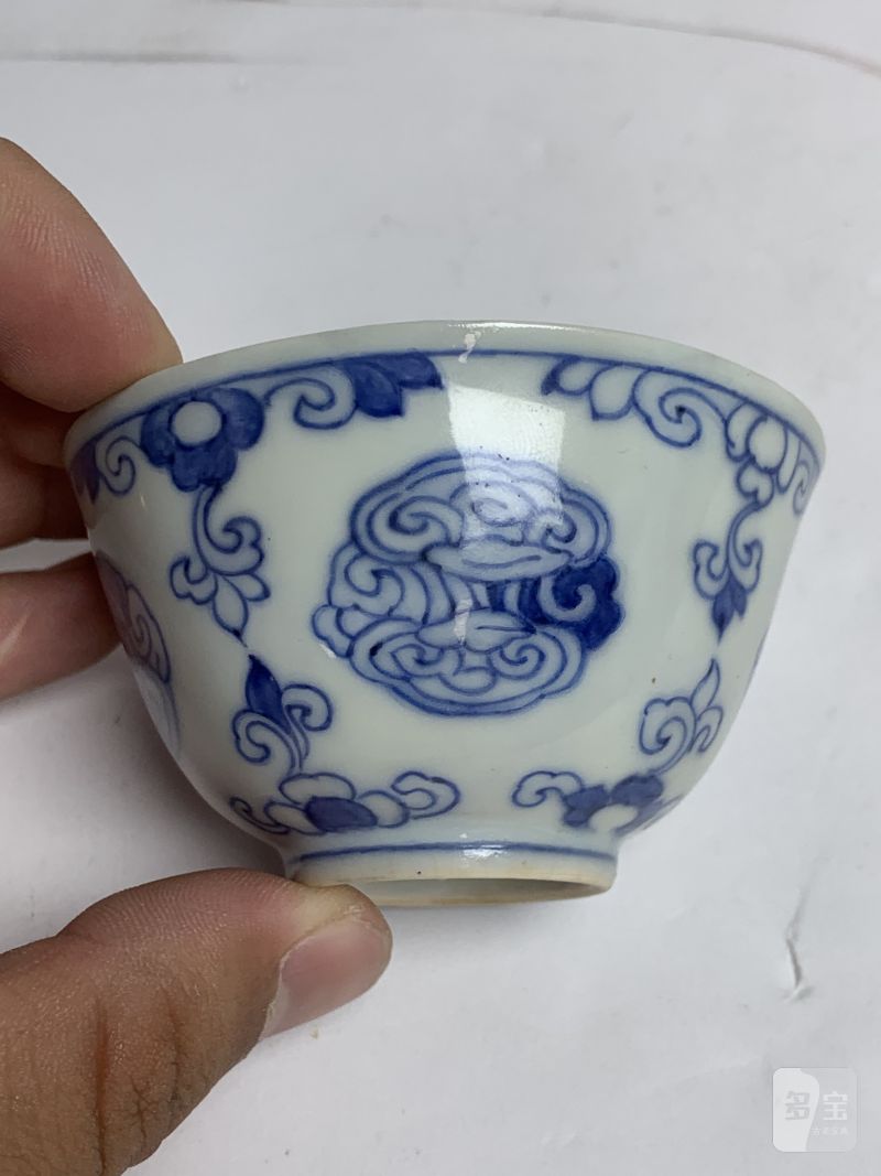 明成化 青花灵芝纹杯 - 图3